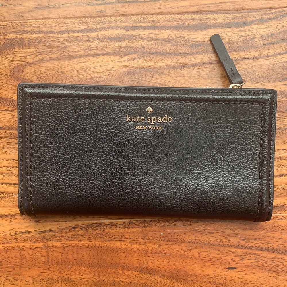 Kate Spade Wallet - Picture 1 of 4